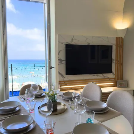 Appartement Luxury And Exclusivity On The Seafront In Alassio