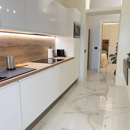 Apartment Luxury And Exclusivity On The Seafront In